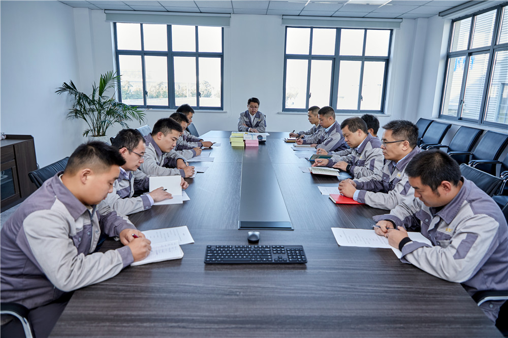 擁有強(qiáng)大的技術(shù)團(tuán)隊